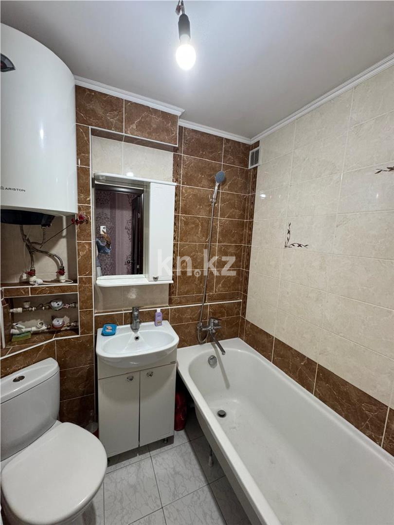 Продажа 3-комнатной квартиры, 60 м², ул. Муканова, дом  14 - Продажа  трехкомнатных квартир в Караганде фото 10 из 13