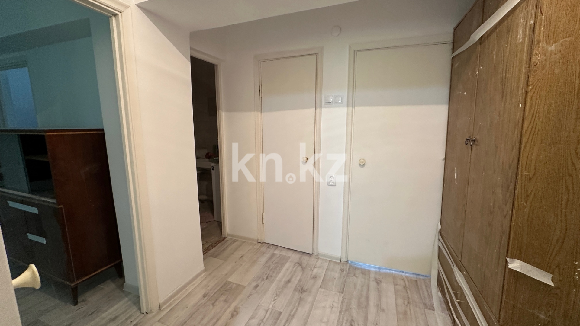 Продажа 3-комнатной квартиры, 60 м², ул. Байзакова - Продажа квартир в Алматы фото 1 из 4