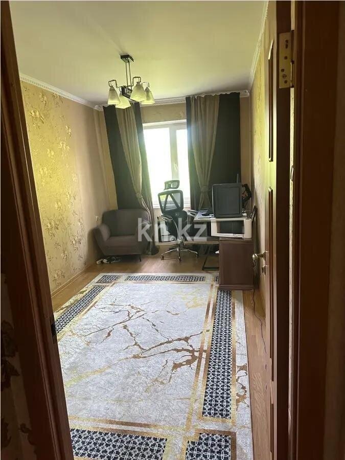 Продажа 3-комнатной квартиры, 59.8 м² в Алматы - фото 2