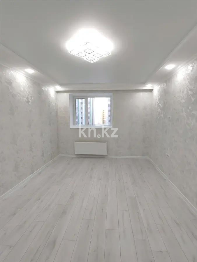 Продажа 1-комнатной квартиры, 38 м², ул. Тынышбайулы, дом  5 в Астане