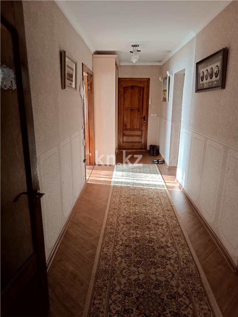 Продажа 4-комнатной квартиры, 100 м², ул. Бакинская - Продажа  четырехкомнатных квартир в Караганде фото 13 из 34