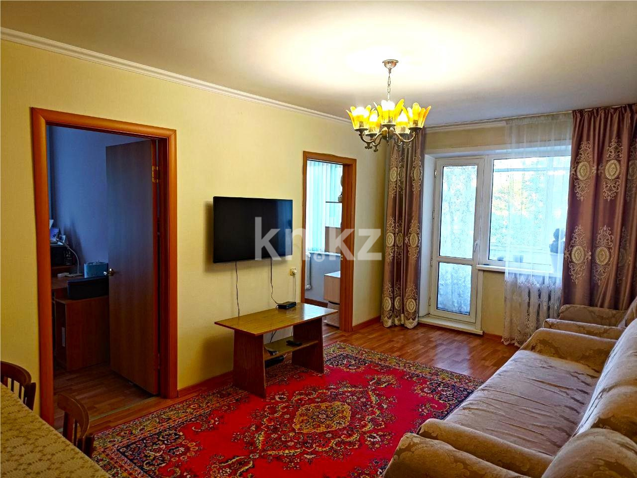 Продажа 4-комнатной квартиры, 59 м², мкр-н 23 - Продажа квартир в Караганде фото 1 из 12