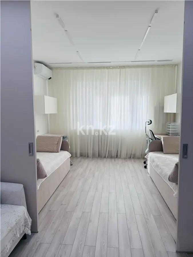 Продажа 2-комнатной квартиры, 78.9 м², ул. Торайгырова, дом  19а в Алматы - фото 3