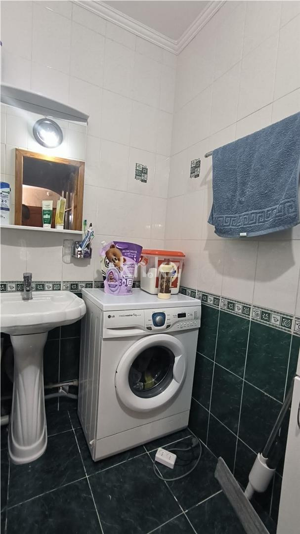 Продажа 3-комнатной квартиры, 64 м², мкр-н Гульдер-1 - Продажа  трехкомнатных квартир в Караганде фото 12 из 25