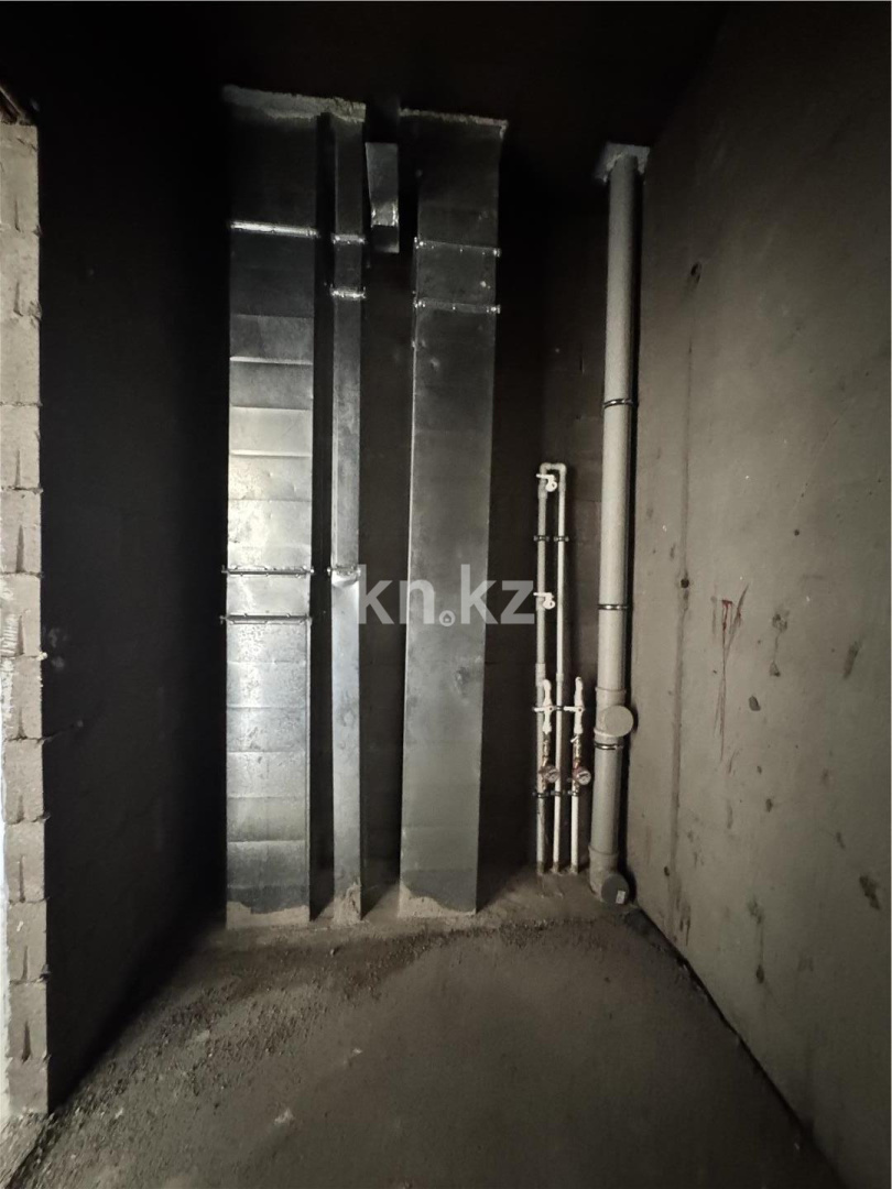 Продажа 2-комнатной квартиры, 63 м², пр. Республики, дом  23/2 - Аренда офисных и торговых помещений в Атырау фото 14 из 19