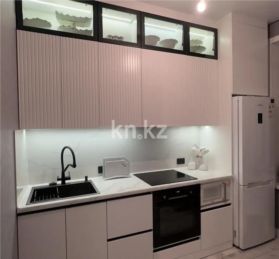 Продажа 3-комнатной квартиры, 90 м², 067 учетный квартал, дом  456/1 в Караганде - фото 4