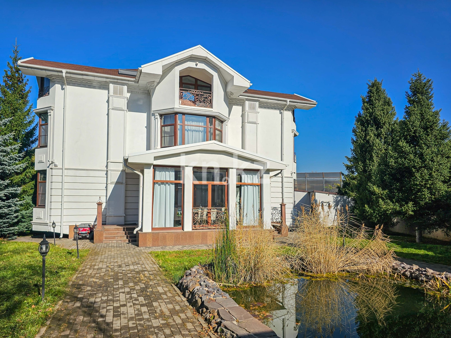 Аренда 6-комнатного дома, 540 м² - Аренда недвижимости в Алматы фото 24 из 40