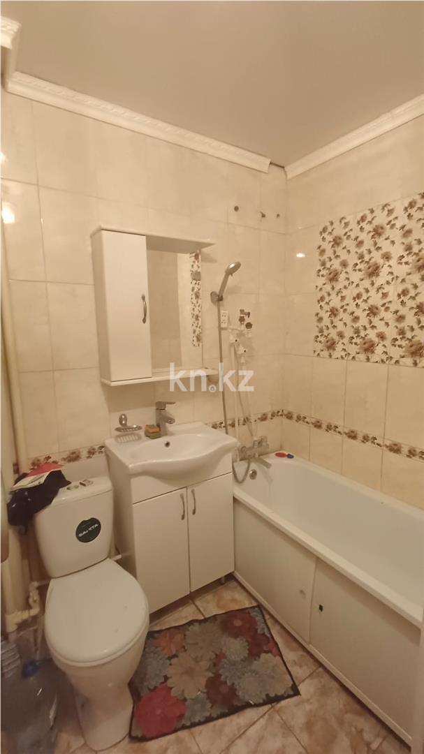 Продажа 3-комнатной квартиры, 56 м², мкр-н 12 - Продажа  трехкомнатных квартир в Караганде с фото фото 8 из 11