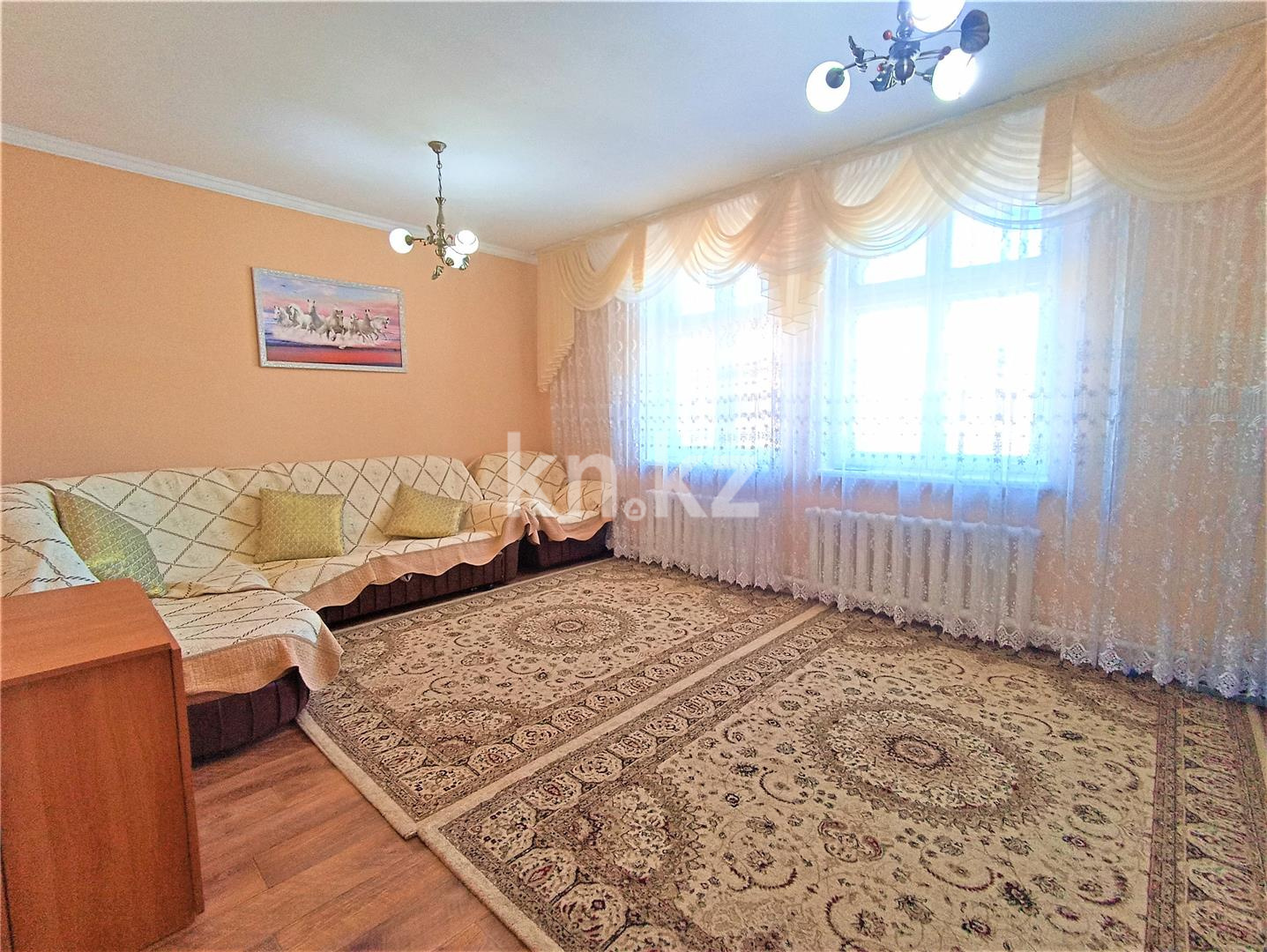 Продажа 4-комнатного дома, 225 м² - Продажа домов, коттеджей в Караганде фото 1 из 34