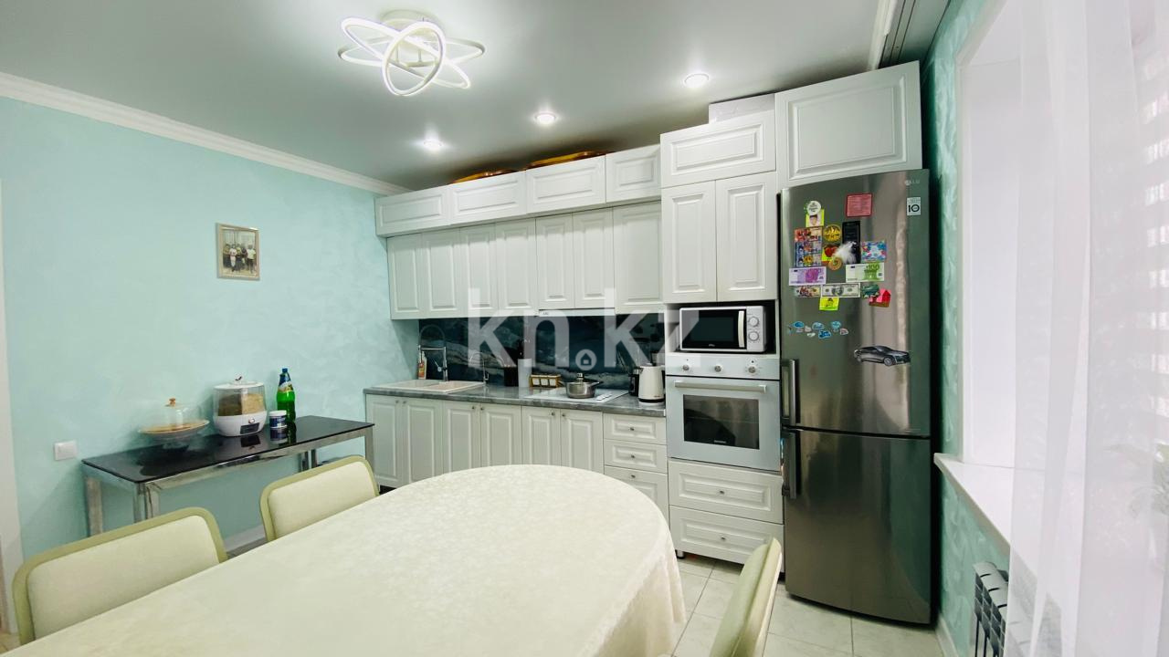 Продажа 4-комнатной квартиры, 110 м², ул. Муканова - Продажа  четырехкомнатных квартир в Караганде фото 21 из 35