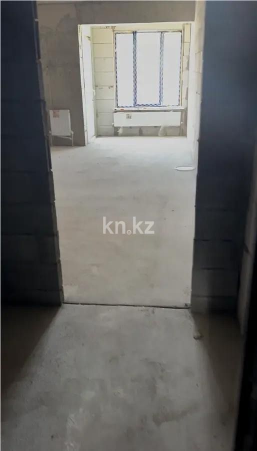 Продажа 3-комнатной квартиры, 70 м², ул. Ауэзова, дом  2/8 в Алматы - фото 3