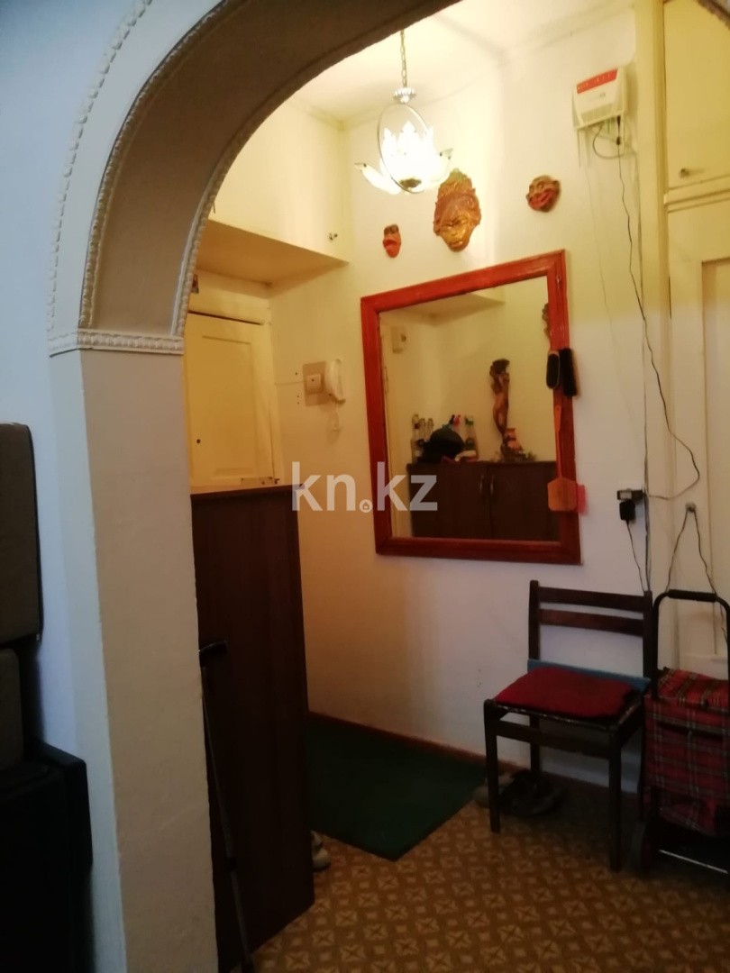 Продажа 4-комнатной квартиры, 80 м², Толе би, дом  100 - Продажа квартир в Таразе фото 5 из 6