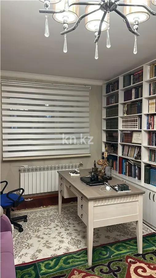 Продажа 4-комнатной квартиры, 148 м², ул. Куанышбаева, дом  15 - Продажа  четырехкомнатных квартир в Астане без посредников с фото фото 1 из 2