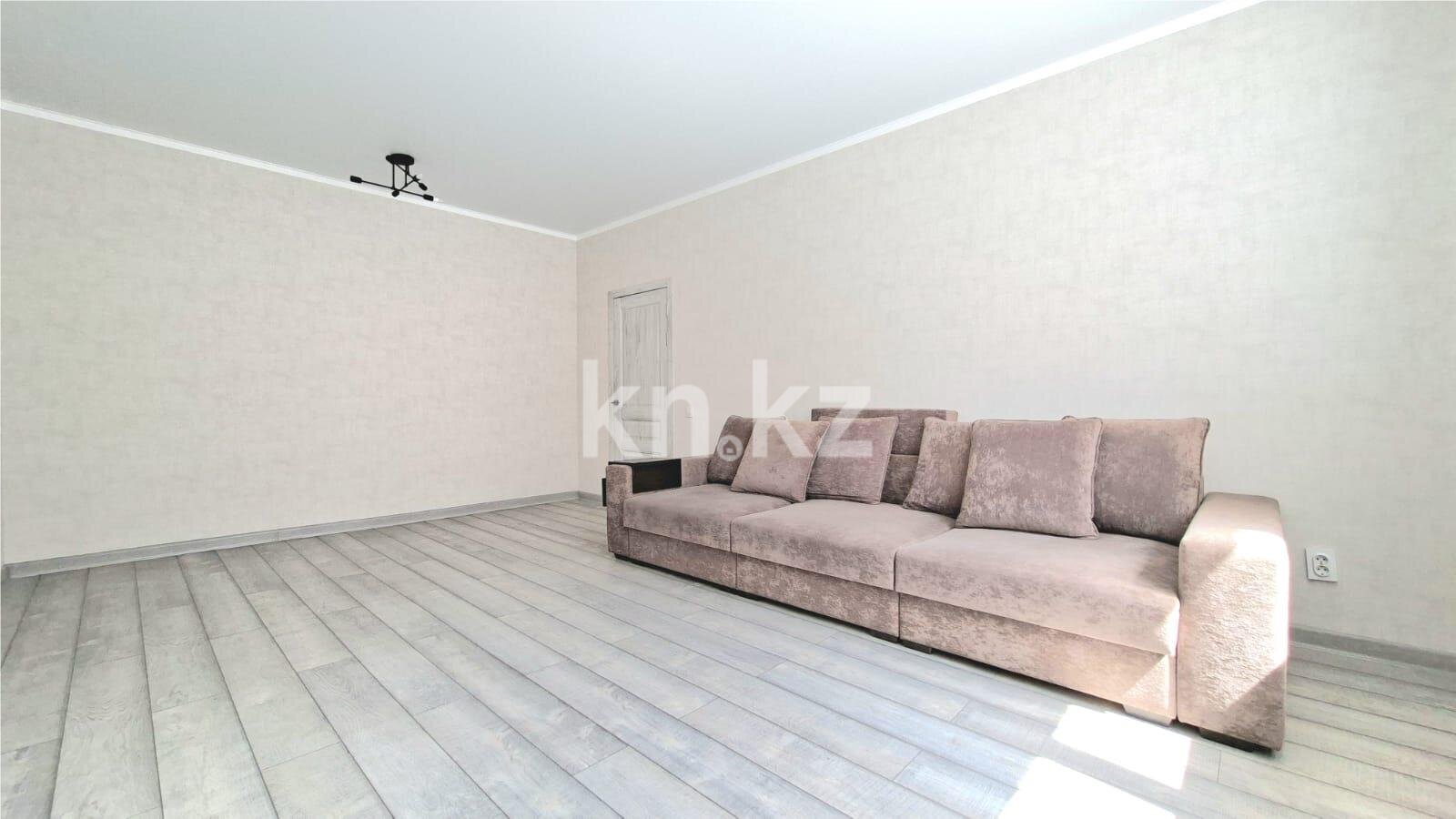 Продажа 3-комнатной квартиры, 87 м² в Караганде