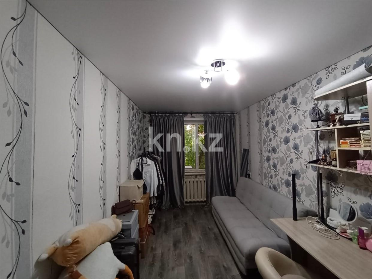 Продажа 2-комнатной квартиры, 44 м², мкр-н 22 в Караганде - фото 3