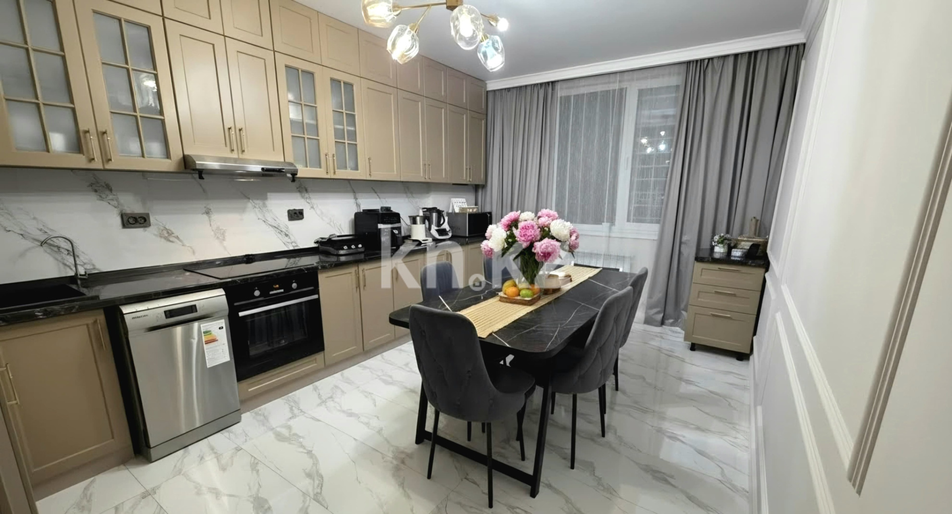 Продажа 2-комнатной квартиры, 77 м² в Алматы - фото 3