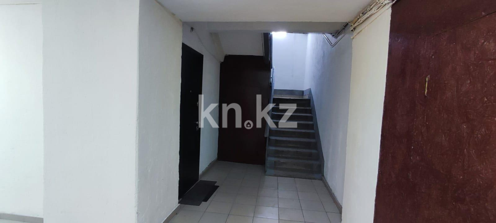 Продажа 3-комнатной квартиры, 57 м², пр. Бухар-жырау в Караганде - фото 17