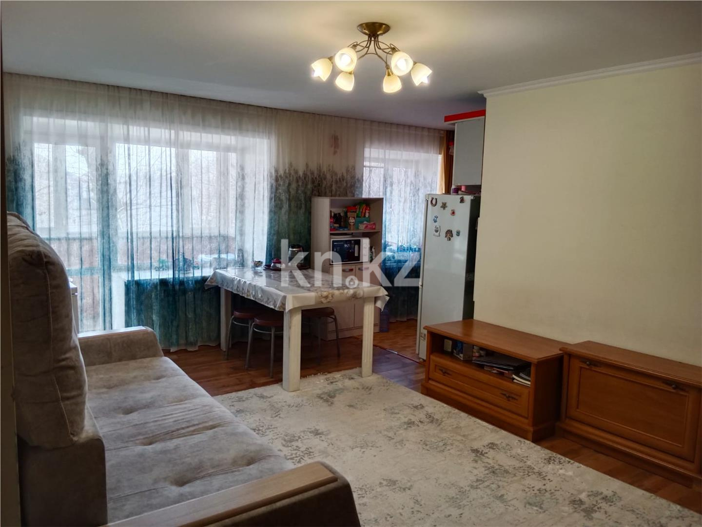 Продажа 3-комнатной квартиры, 52 м², пр. Н. Абдирова - Продажа  трехкомнатных квартир в Караганде фото 1 из 12
