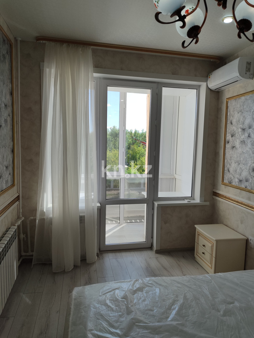 Аренда 3-комнатной квартиры, 76 м², пр. Республики, дом  10 - Аренда жилой и коммерческой недвижимости в Темиртау фото 9 из 19