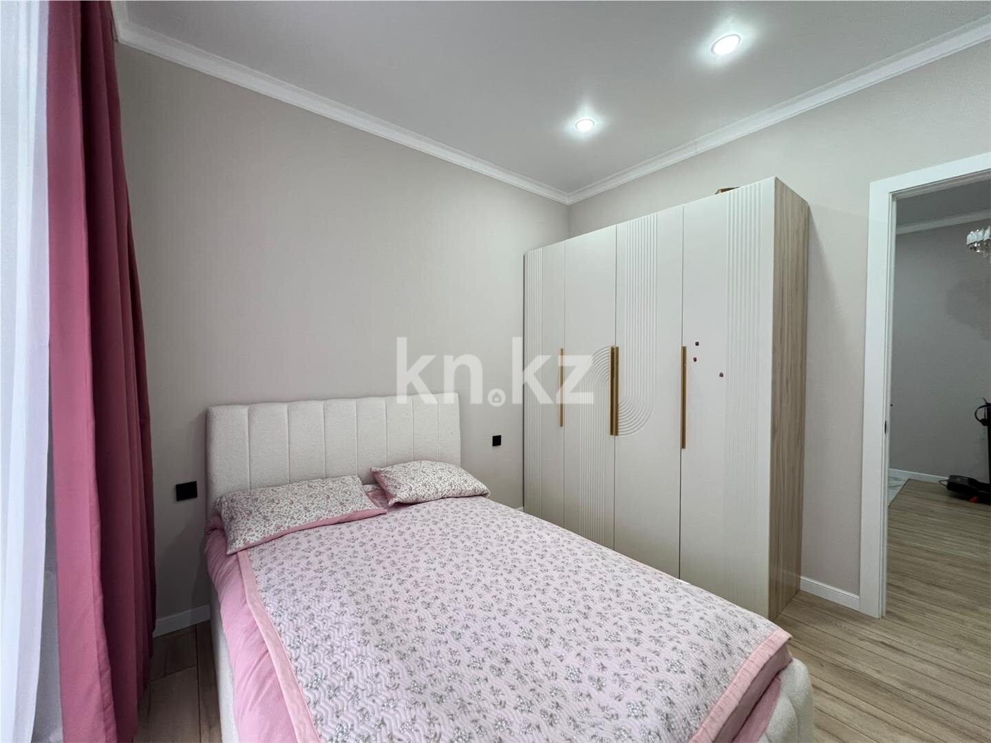 Продажа 3-комнатной квартиры, 90 м² в Караганде - фото 3
