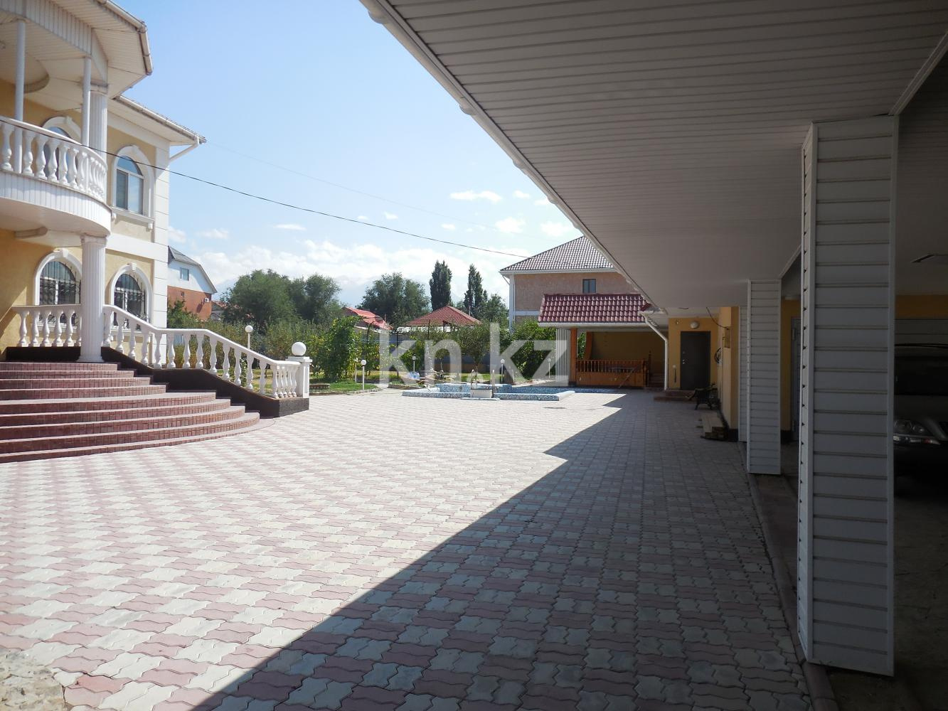 Продажа 10-комнатного дома, 680 м² - Продажа домов, коттеджей в Алматы в Наурызбайском р-не фото 6 из 8