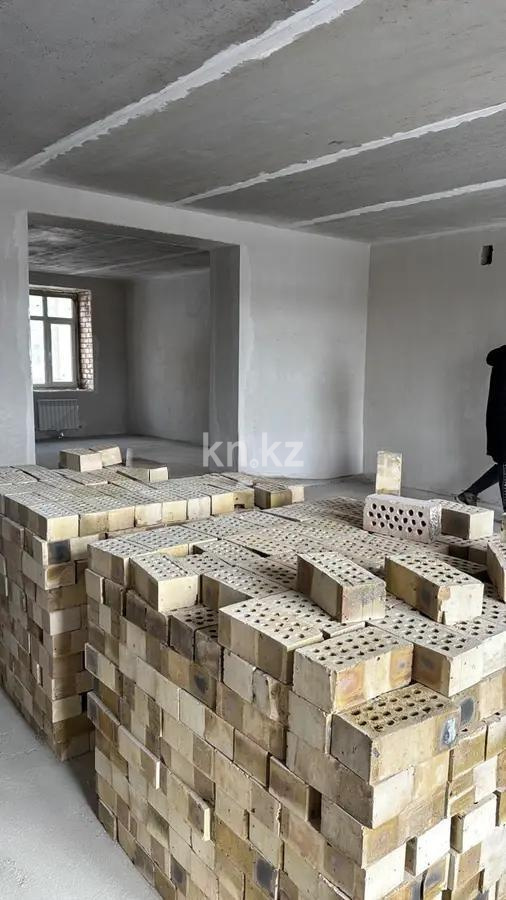 Продажа 4-комнатной квартиры, 111 м², мкр-н Степной-2, дом  18/1 - Продажа  четырехкомнатных квартир в Караганде фото 2 из 2