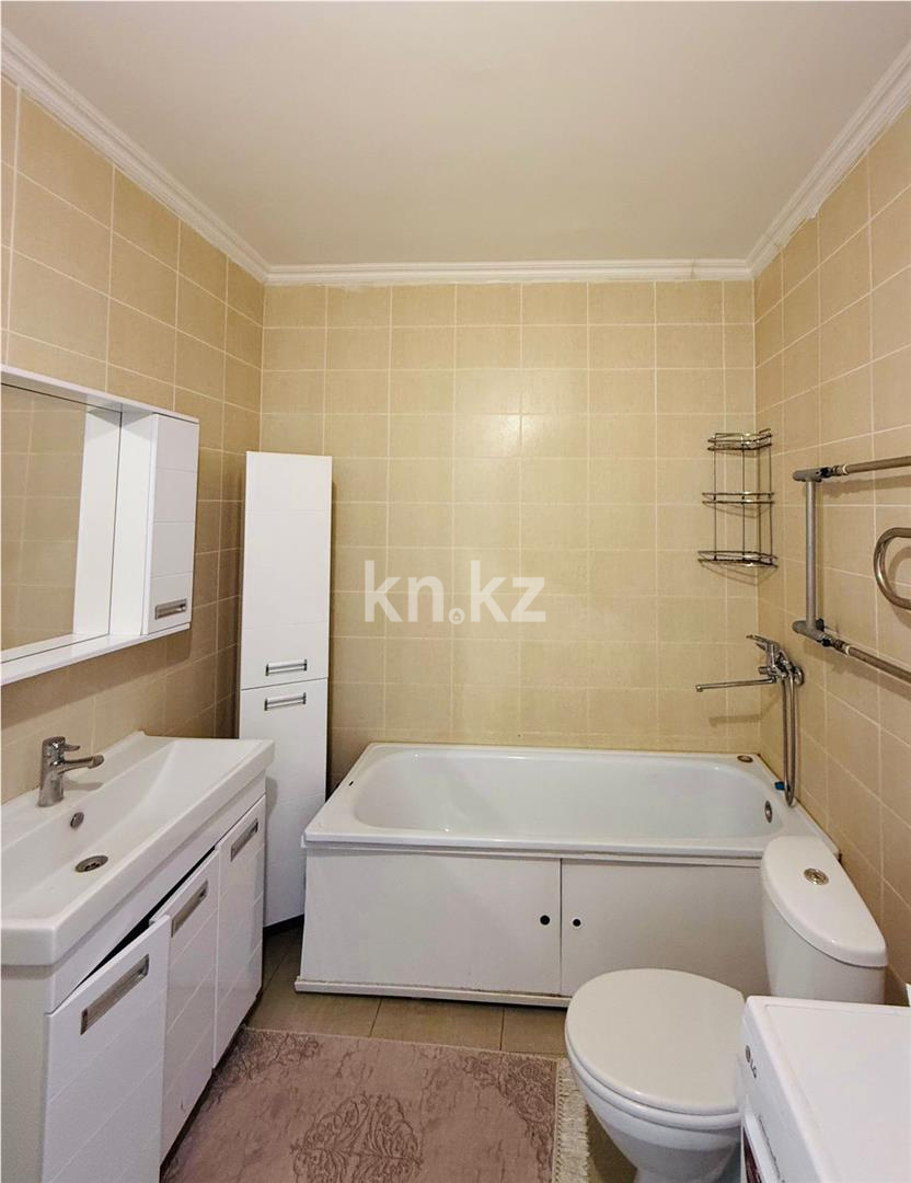 Продажа 2-комнатной квартиры, 68 м², ул. Мухамедханова в Астане - фото 3