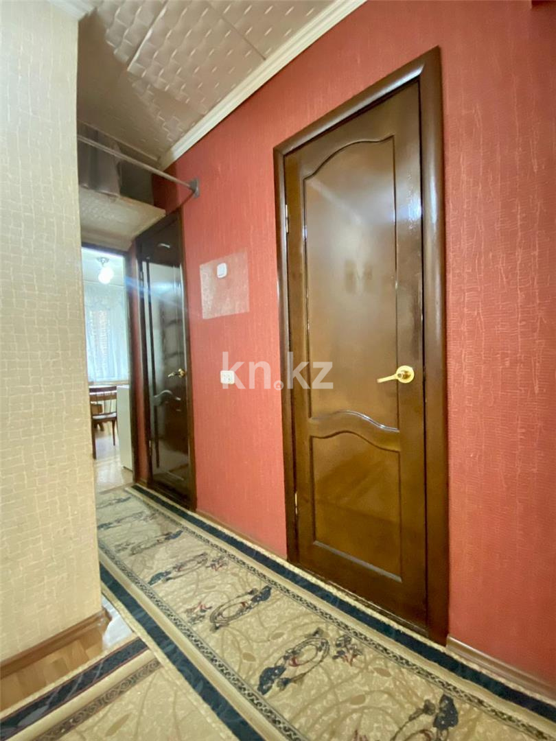 Продажа 3-комнатной квартиры, 63 м², ул. Керамическая, дом  82а в Караганде - фото 16