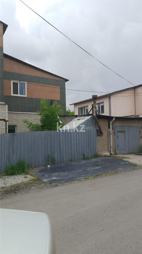 Продажа 7-комнатного дома, 215 м², ул. Сергея Лазо - Аренда квартир помесячно в Уральске фото 3 из 27