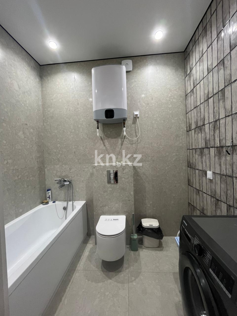 Продажа 3-комнатной квартиры, 97 м², мкр-н Степной-4, дом  23/2 в Караганде - фото 10