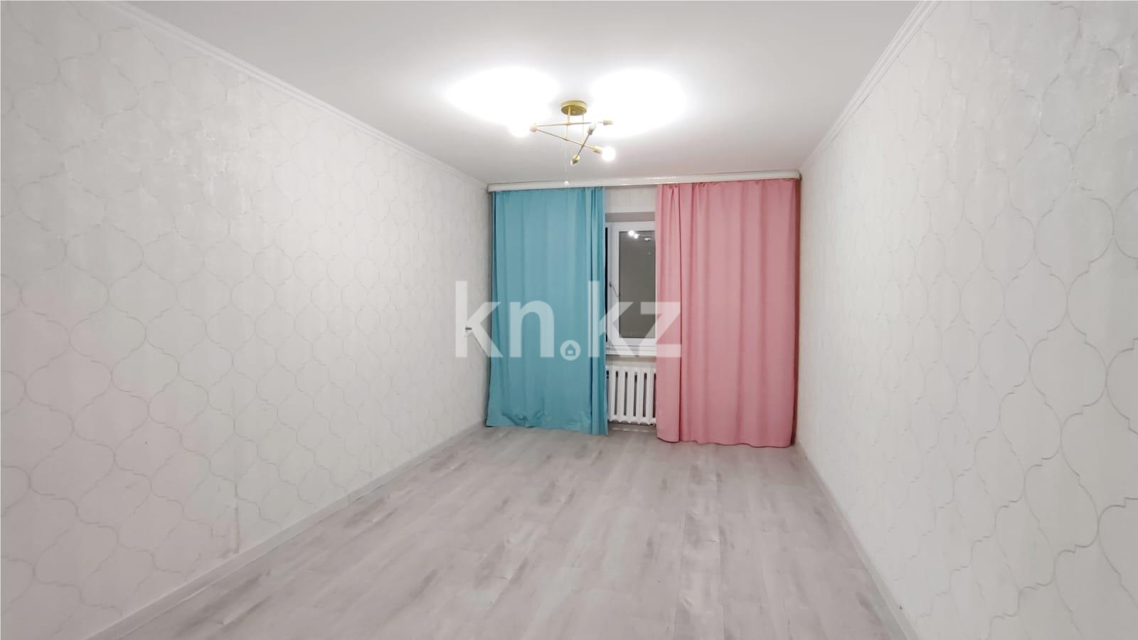 Продажа 3-комнатной квартиры, 57 м², мкр-н 13, дом  33 в Караганде - фото 15