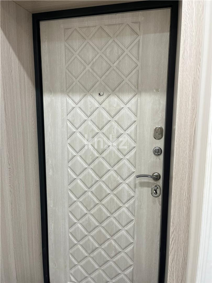 Продажа 1-комнатной квартиры, 41 м², пр. Шахтеров - Продажа  однокомнатных квартир в Караганде фото 12 из 14