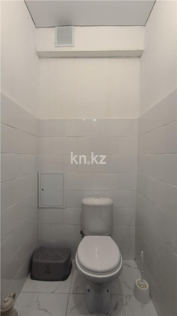 Продажа 2-комнатной квартиры, 69 м², пр. Республики - Аренда баз, складов и промышленной недвижимости в Костанае фото 9 из 14