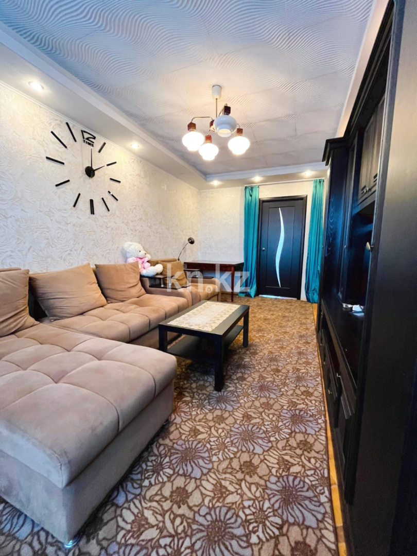 Продажа 3-комнатной квартиры, 64 м², ул. Михаэлиса, дом  7 в Усть-Каменогорске - фото 3