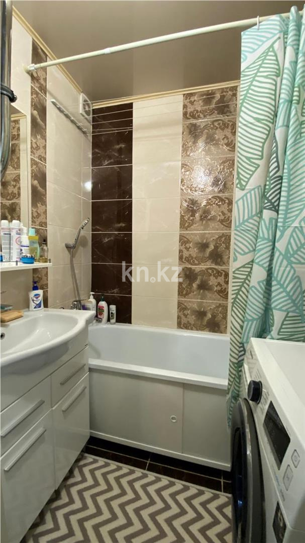 Продажа 3-комнатной квартиры, 62 м², мкр-н Голубые Пруды - Продажа квартир в Караганде фото 8 из 14