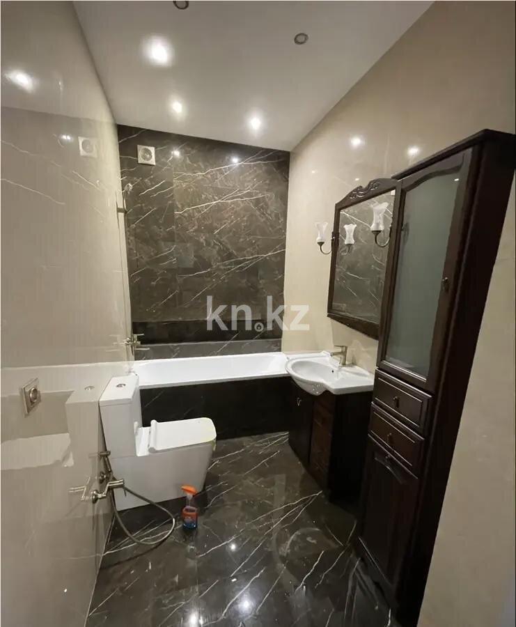 Продажа 4-комнатной квартиры, 200 м² в Астане - фото 6