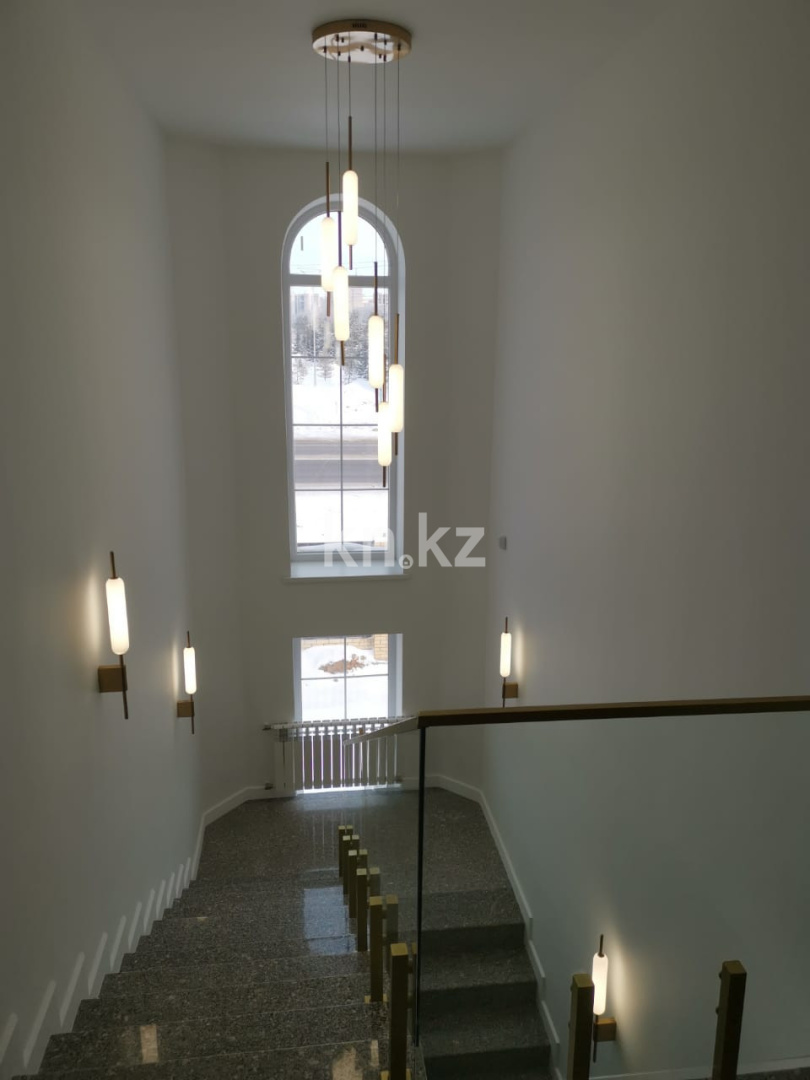 Продажа дома, 572 м², ул. Университетская, дом  42 в Караганде - фото 15