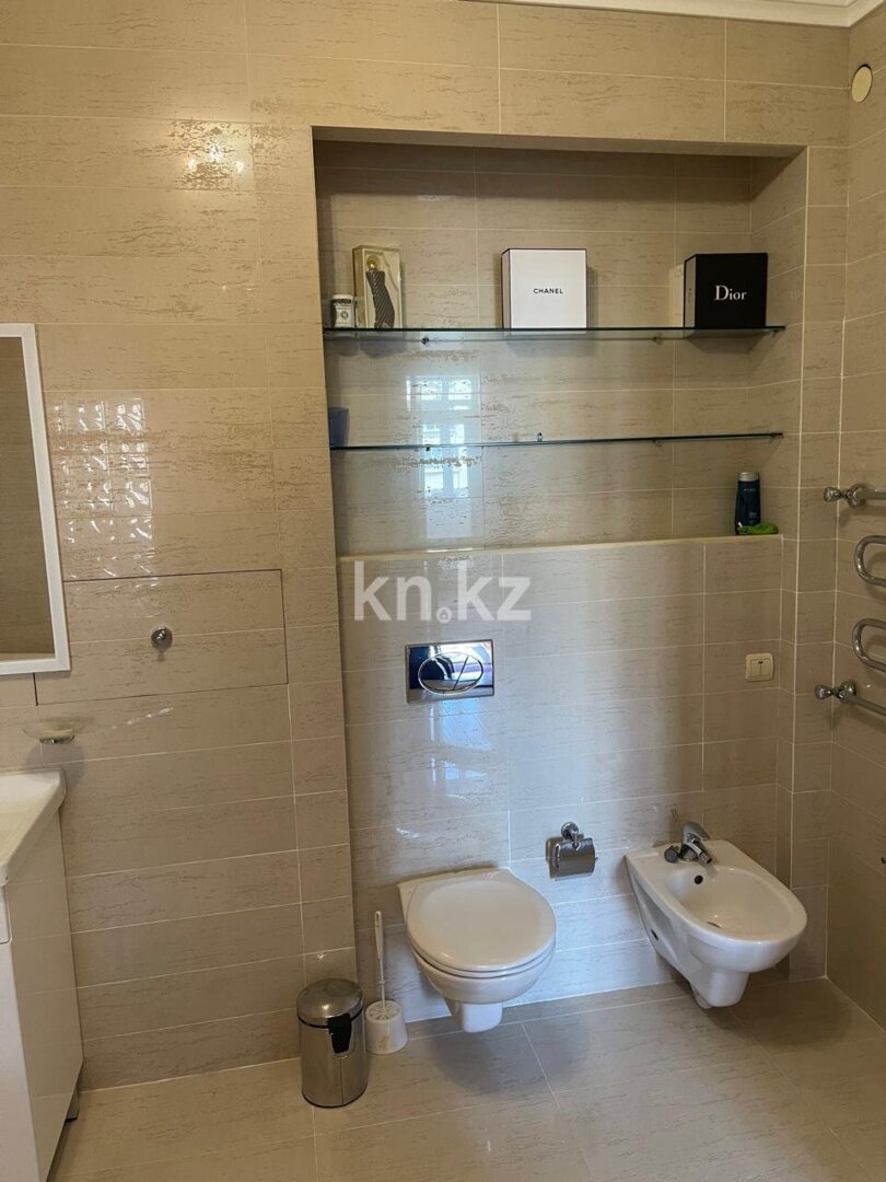 Аренда 2-комнатной квартиры, 137 м² в Алматы - фото 15