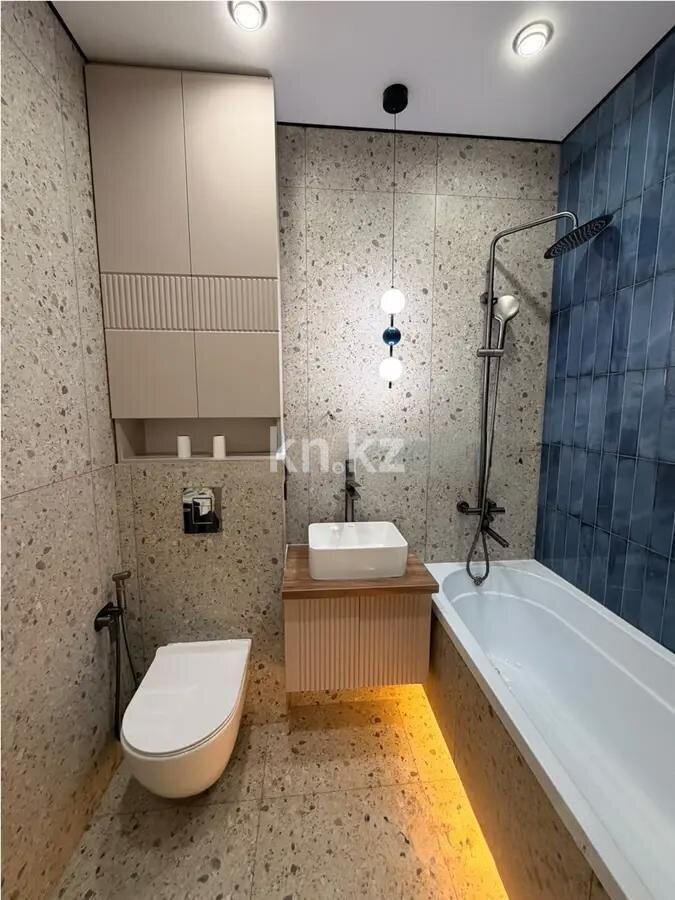 Продажа 2-комнатной квартиры, 55.9 м² в Алматы - фото 4