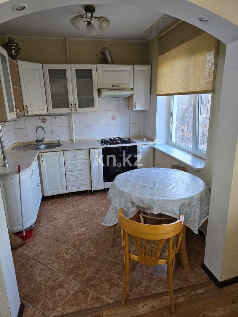 Аренда 3-комнатной квартиры, 65 м², пр. Женис, дом  18/1 - Аренда квартиры помесячно в Астане фото 1 из 10