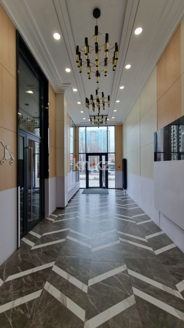 Продажа 2-комнатной квартиры, 70 м², ул. Розыбакиева, дом  343 в Алматы - фото 20