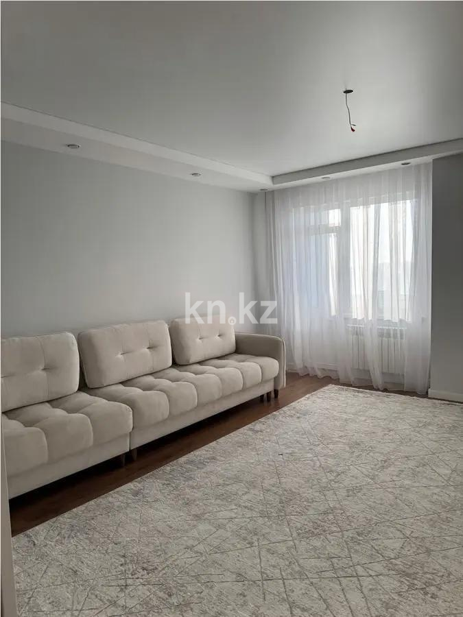 Продажа 3-комнатной квартиры, 90 м², пр. Республики, дом  1/2 - Продажа  трехкомнатных квартир в Караганде без посредников фото 1 из 1