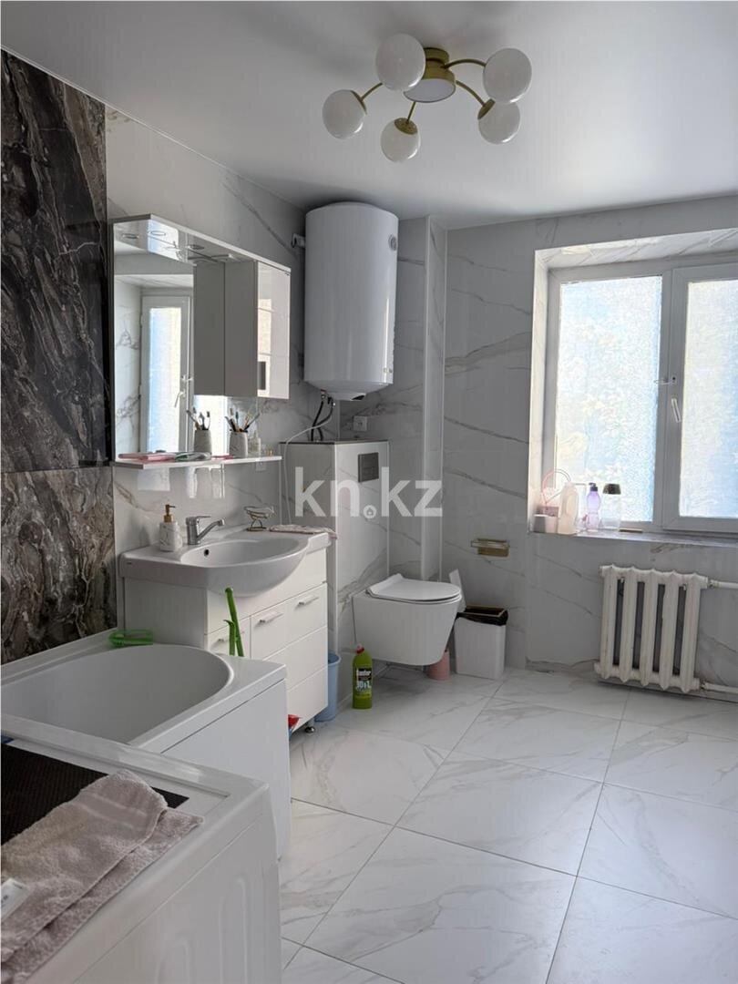 Продажа 3-комнатной квартиры, 82 м² в Караганде - фото 10