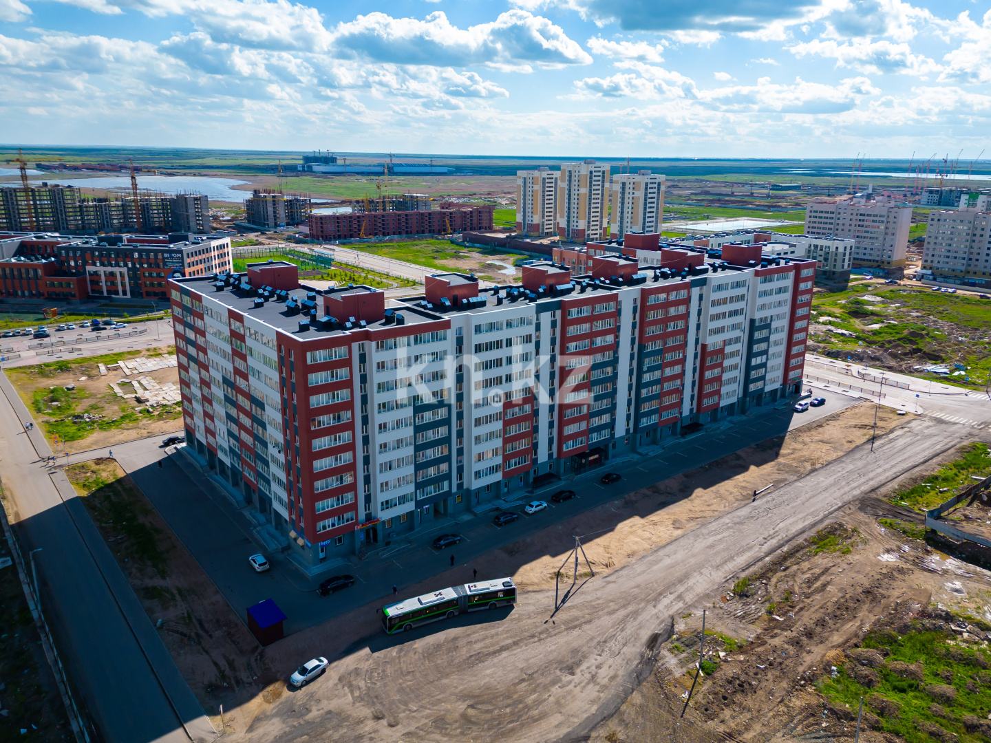 Продажа 2-комнатной квартиры, 65 м², ул. Молдагалиева, дом  10 в Астане - фото 4