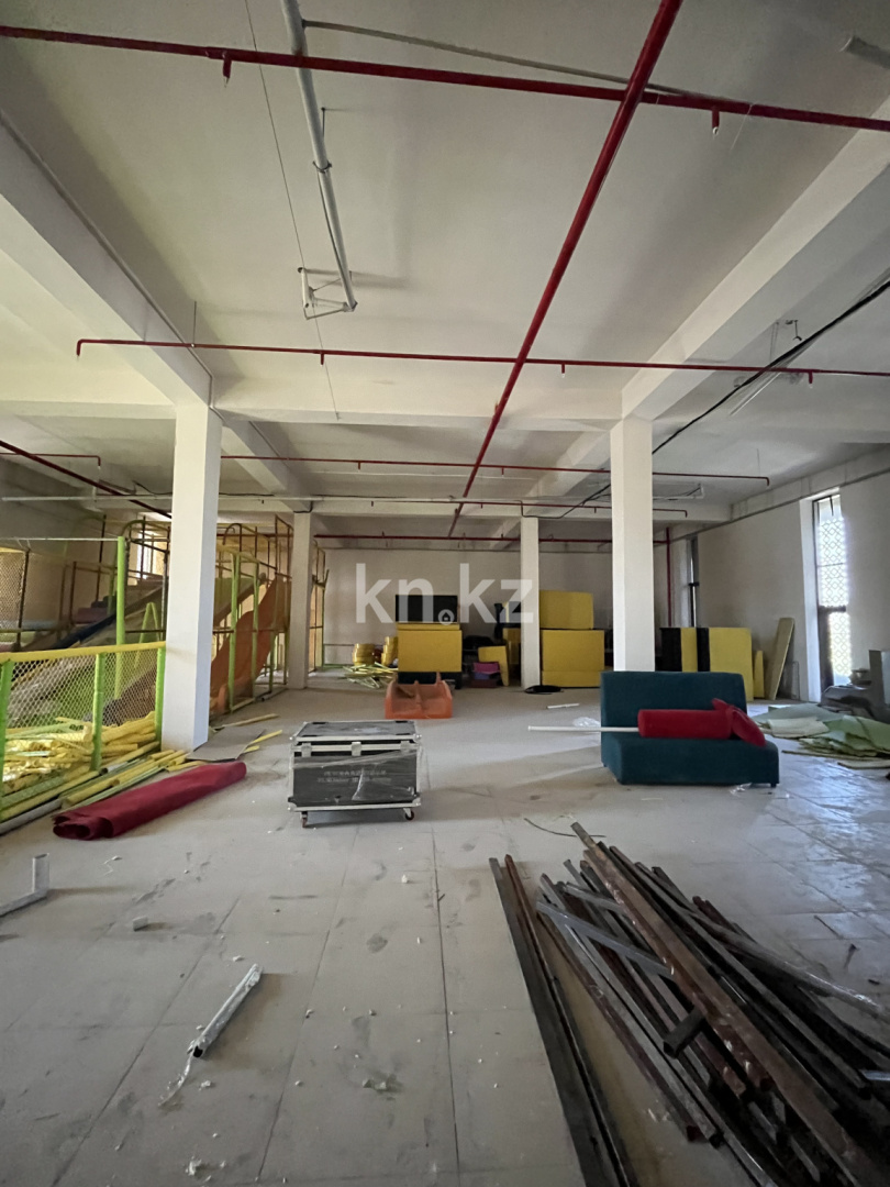Аренда здания, 1000 м² - Аренда недвижимости в Шымкенте фото 7 из 13