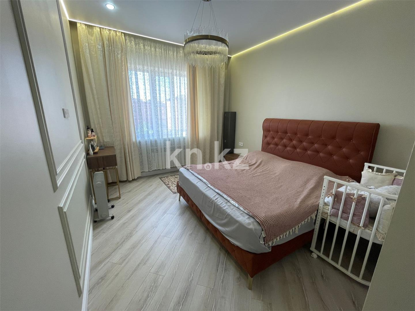 Продажа 3-комнатной квартиры, 90 м², ул. Муканова в Караганде - фото 4