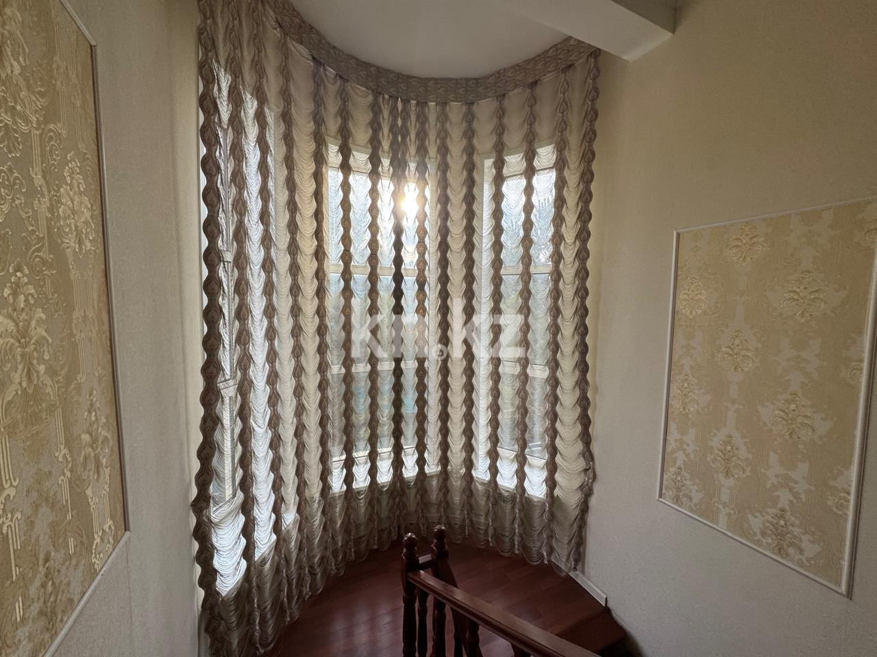 Аренда 8-комнатного дома, 400 м², ул. Кыз-Жибек - Аренда квартир помесячно в Казахстане фото 12 из 35