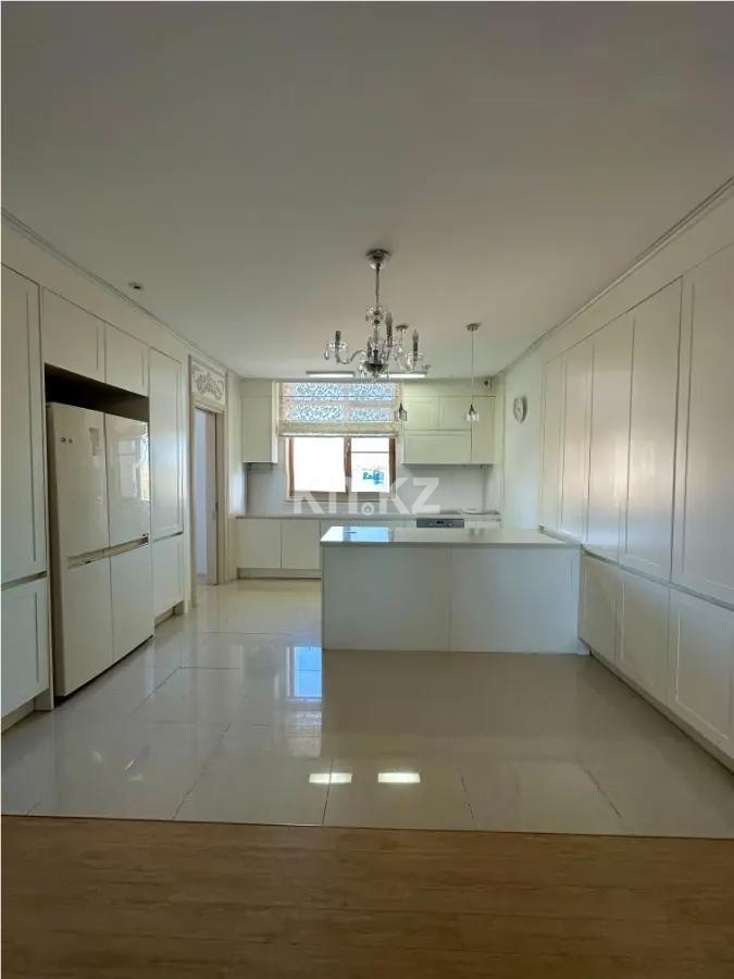 Продажа 4-комнатной квартиры, 122.8 м², пр. Кабанбай батыра, дом  43а в Астане - фото 3