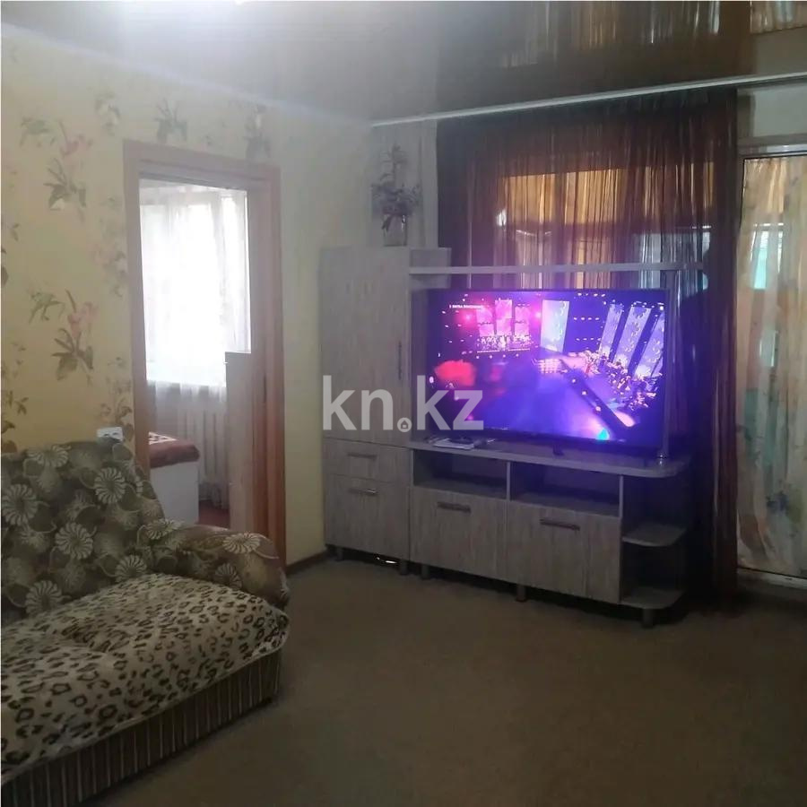 Продажа 3-комнатной квартиры, 58 м², пр. Республики, дом  10 - Продажа  трехкомнатных квартир в Караганде фото 1 из 3