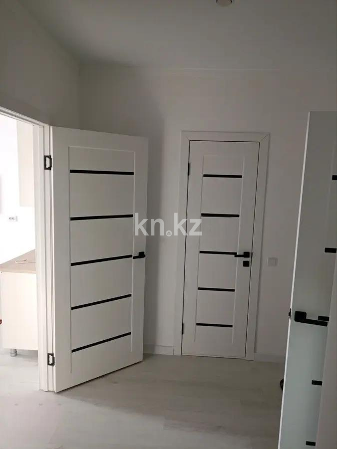 Продажа 1-комнатной квартиры, 41 м², ул. Нажимеденова, дом  64 в Астане - фото 3